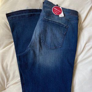 EXPRESS Barely Boot Mid Rise - Size 18L